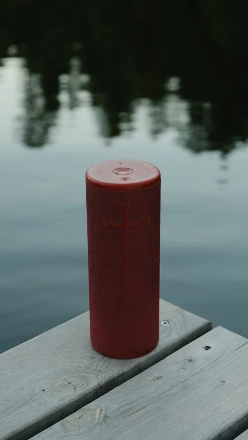 Choosing the best Bluetooth speaker based on sound quality, portability, battery life, and durability